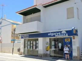 Apartamento com 3 quartos a 250 metros praia