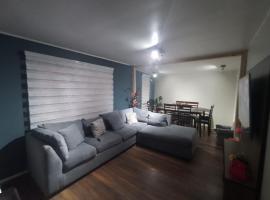 family house in larch, hotel em Alerce
