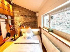 zons22 Tiny Loft in Historic Old Town between Cologne and Düsseldorf