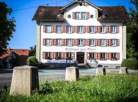 Landhotel Adler, готель у місті Деггенгаузерталь