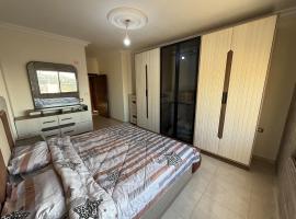 شقة للإيجار في عجلون، فندق في عجلون