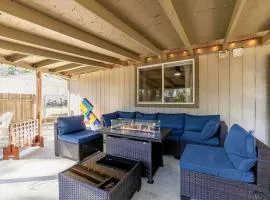 Comfy CDA Family Home with Fire Pit and Huge Yard