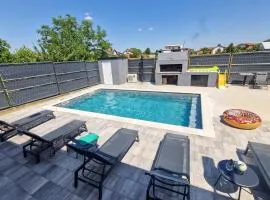 Gorgeous Home In Zagreb With Private Swimming Pool, Can Be Inside Or Outside