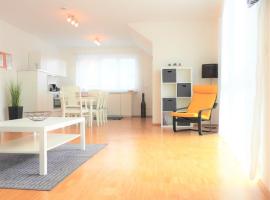Residenz Badnerstrasse L6 Deluxe، فندق في إندينغين