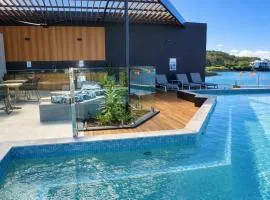 Waterview Hope Island House