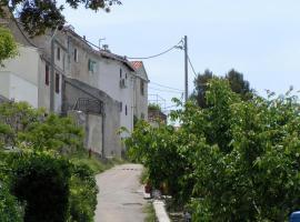 Apartments Rose, отель в городе Нерезине