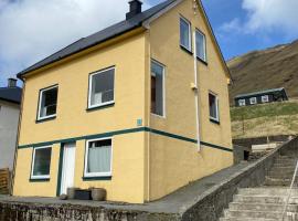 Ocean view from front parquet、Oyndarfjørðurのホテル