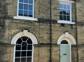 Characterful Grade II listed Victorian Terrace