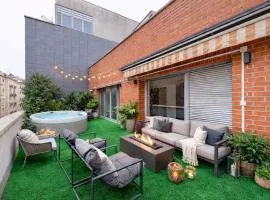 Grand Terrace Jacuzzi Penthouse Rooftop