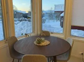 Comfortable Apartment with Easy Airport & City Access