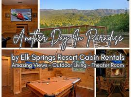 Another Day in Paradise: Theater Spa Grotto View, hotel i Rocky Grove