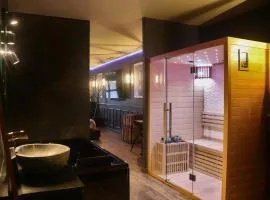 La suite des Arcades Grand place Sauna et Balneo