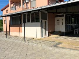 Villa Royale, hotel em Skopje