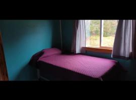 Cabaña el Castaño, ξενοδοχείο σε Los Ladrillos