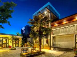 First Sight Hotel, viešbutis mieste Luojangas