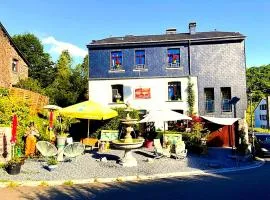 Dog-friendly home with jacuzzi