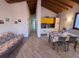 Lakeview Apartment in Brezzo di Bedero, Hotel in Brezzo