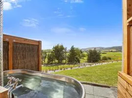 Limesprings Cottage - Milton Holiday Home