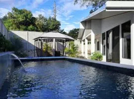 Casa Aldama with private pool Near Playa Tamarindo