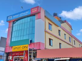 Hotel O SUBY PLAZA: Pathanāmthitta şehrinde bir otel