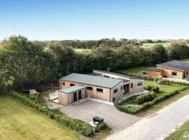 Nice Home In Hadsund With Sauna