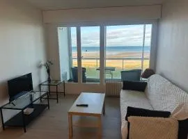 Appartement Varaville: Face à la mer avec loggia et parking privé, 4 pers. - FR-1-487-306
