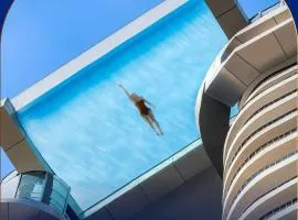 The SUNSET WHITEPEARL OCEANUS Nha Trang Center