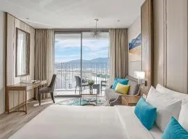 SeaSuite Ocean View Panorama Luxury Residences