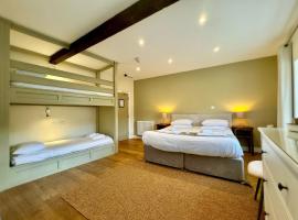 RIVERBANC, Hotel in Llangollen