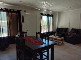 Cabaña Estelares Barreal – hotel w mieście Calingasta