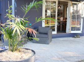 Urunga Fisherman's Cottage - pets ok 15 mins Coffs, hotel a Urunga