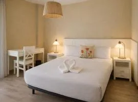 AYZ Villegas - Auto check-in property