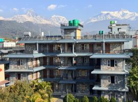 Hotel K2 Pokhara, hotelli kohteessa Pokhara