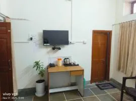 Riddhi Guest House