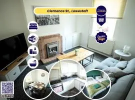 Three BR House By Eason Stays Short Lets Lowestoft