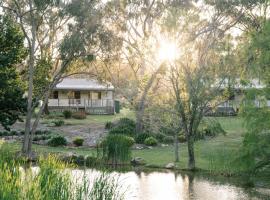 Granite Gardens Cottages & Lake Retreat, Hotel in Stanthorpe