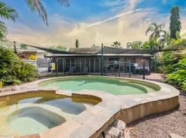 Nature's Nest - Pool - SPA - Outdoor Kitchen and Dining