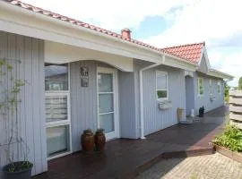 Outstanding Close To Nice Beachh