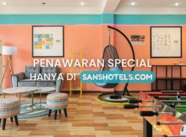 Sans Hotel Beauty Palembang, hotel em Sukarami