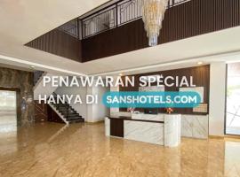 Sans Vibes Viandara Pekanbaru, hotel en Parit