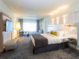 Radisson Hotel Trinidad, viešbutis mieste Port of Speinas