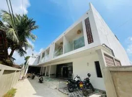 Olas Beach Resort