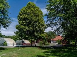 Hét Csillag Üdülő és Konferencia Központ, Hotel in Beregdaróc
