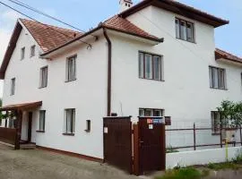 Akác Apartmanház