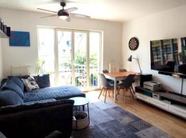 Helle zwei Zimmer Privatwohnung Nähe Zentrum Schärding, hotel sa Schärding