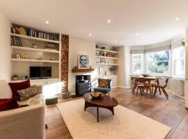 Hidden Cozy 2BR Riverside Richmond Gem - Pass the Keys