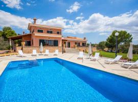 Imagine Villa، فندق في Puntiró