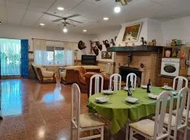 Casa Rural para 14 Piscina Privada Barbacoa Parking