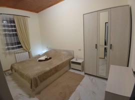 Eghipatrush Guesthouse, hotel din Aparan