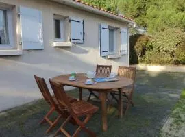 BM000-007 Mais 3 pièces 4 couchages BREM SUR MER